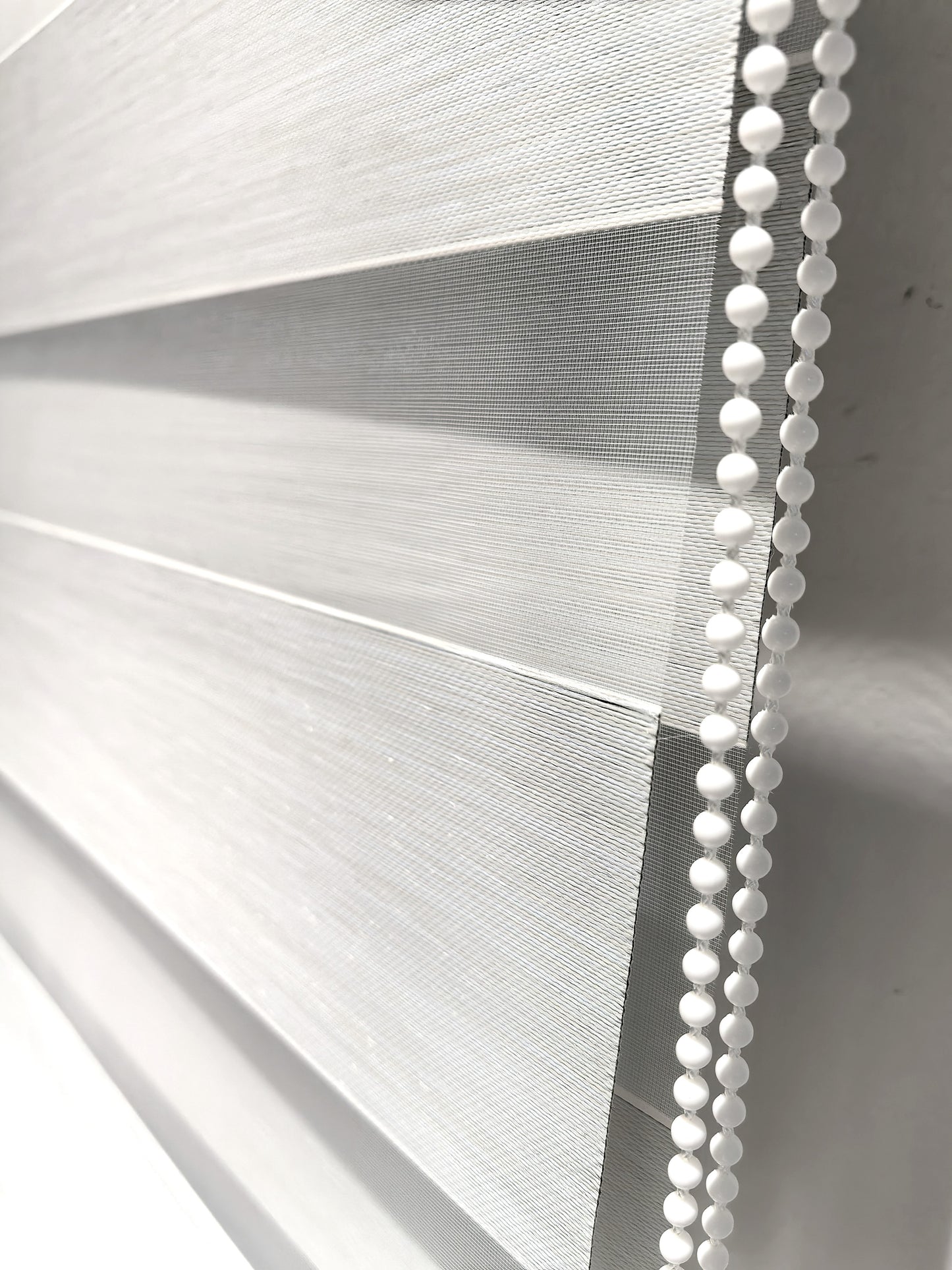 Cortina Roller Duo 805 Blackout Cenefa Aluminio Curvada Imitación de lino