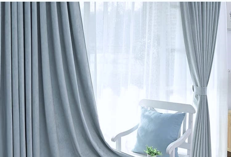 Cortina Multifuncional Lujo Ligero Chenilla Blackout  140X230CM