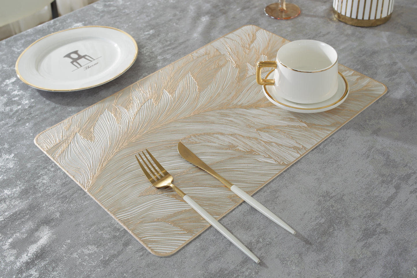 Mantel Individuals Plumas En Relieve Aislamiento Térmico